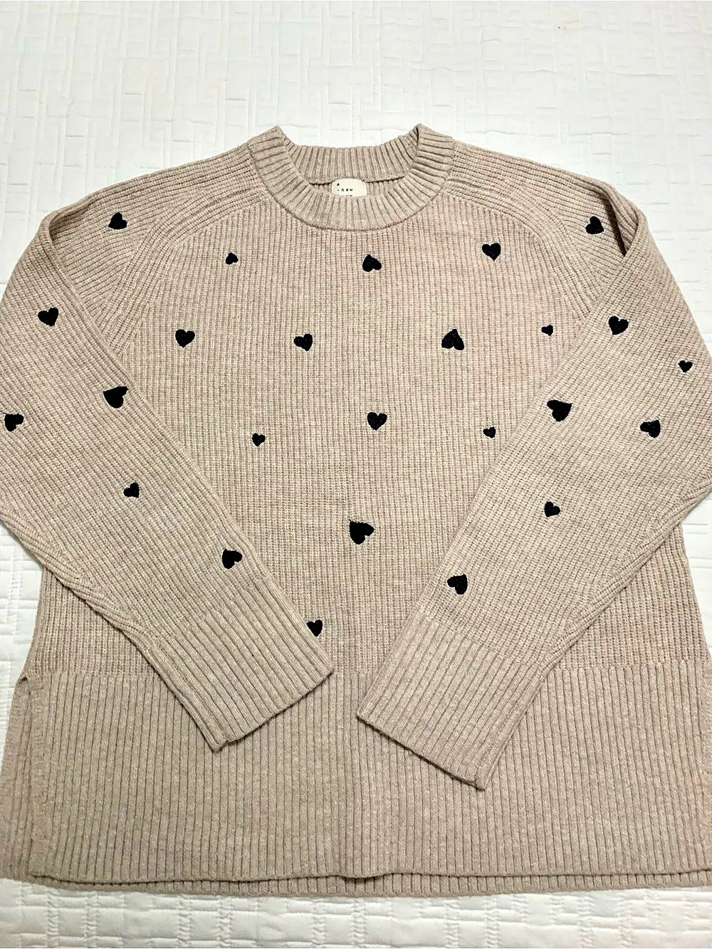 a new day Women's Crewneck Pullover Valentine's Day Heart Sweater Size Small